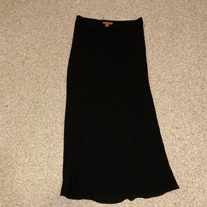 Harari Black Silk Long Skirt M